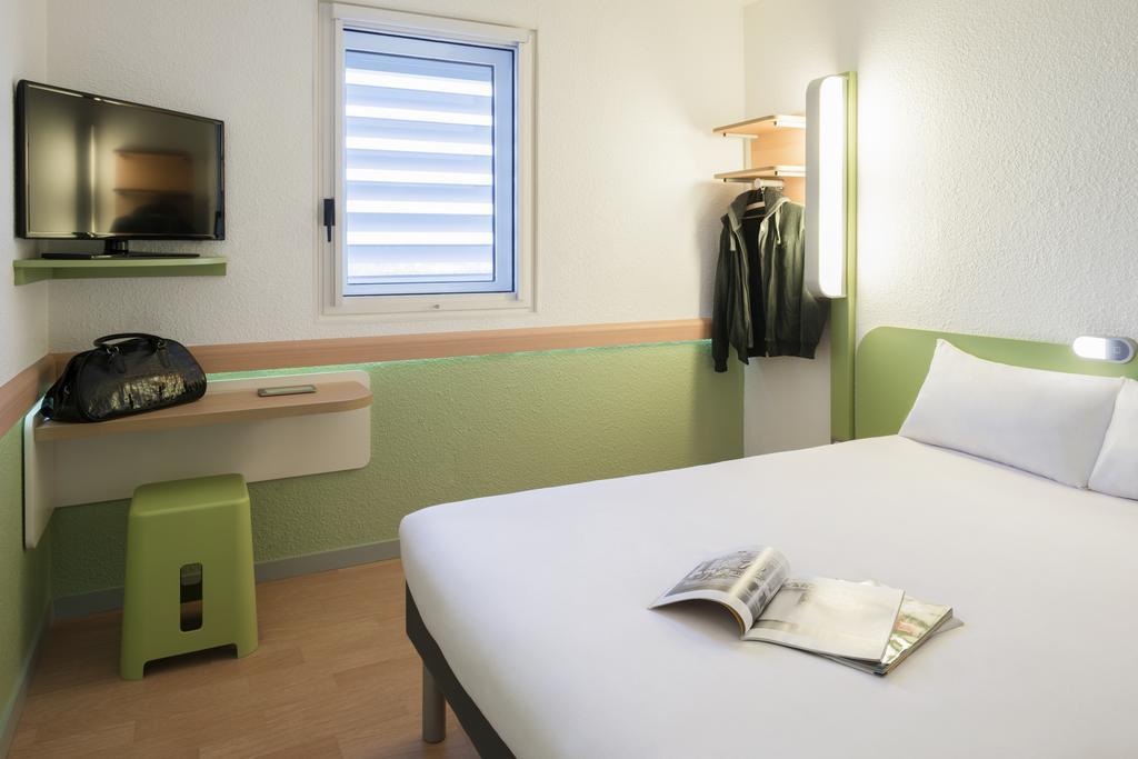 Ibis Budget Lyon Centre Confluence Lião Quarto foto